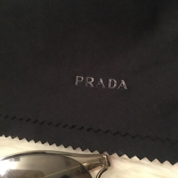 NEVER BEFORE WORN AUTHENTIC PRADA SHADES - Picture 6 of 7